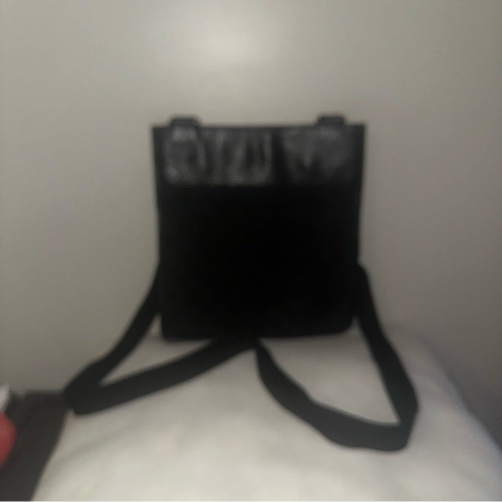 Gucci Silver Textured Leather/Canvass Crossbody